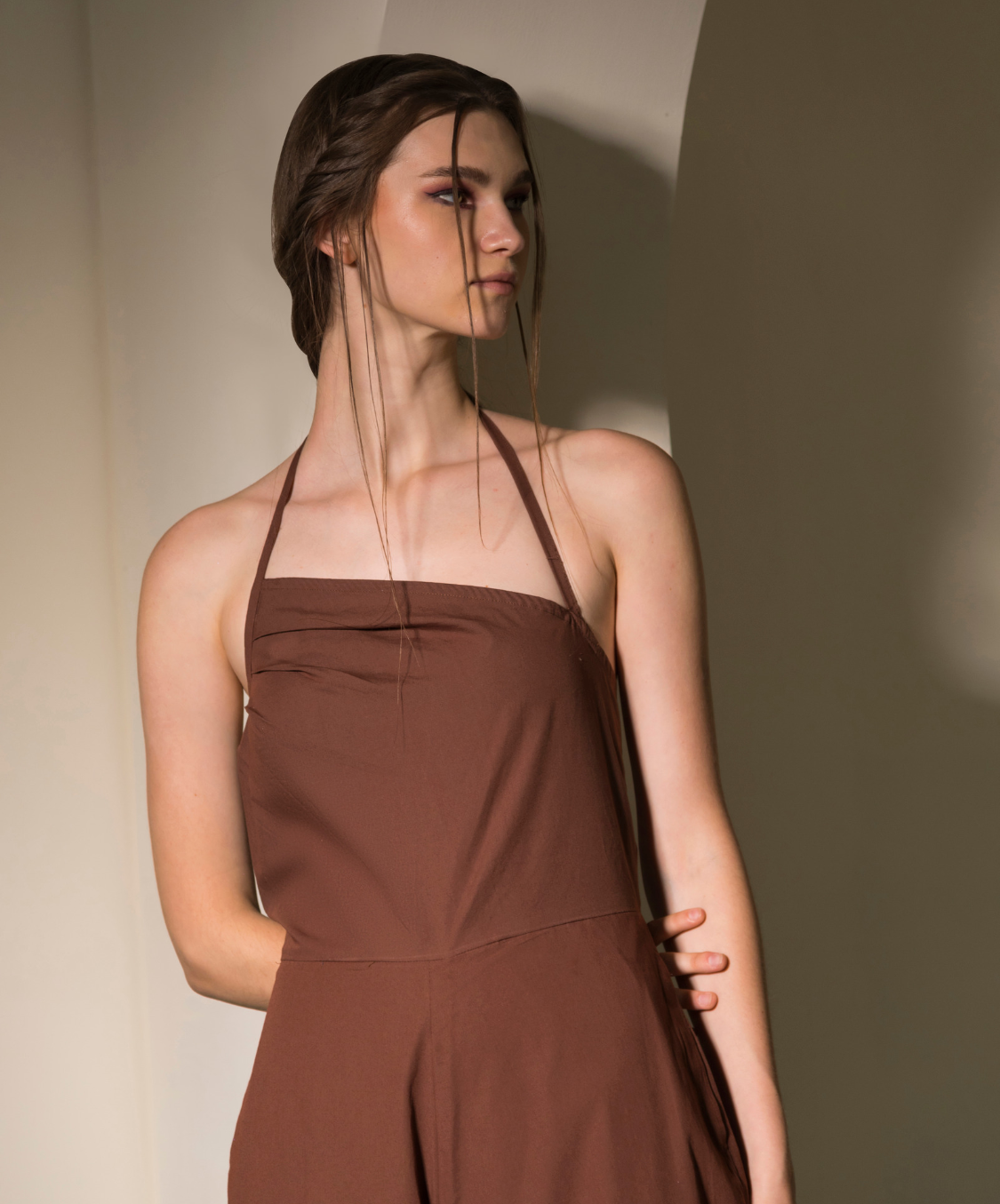ABBI JUMPSUIT - BROWN