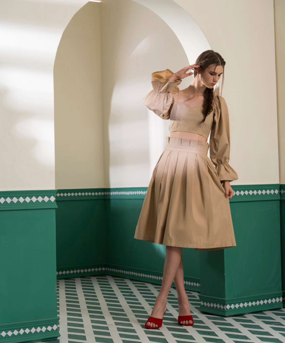 VICTORIA SKIRT - BEIGE