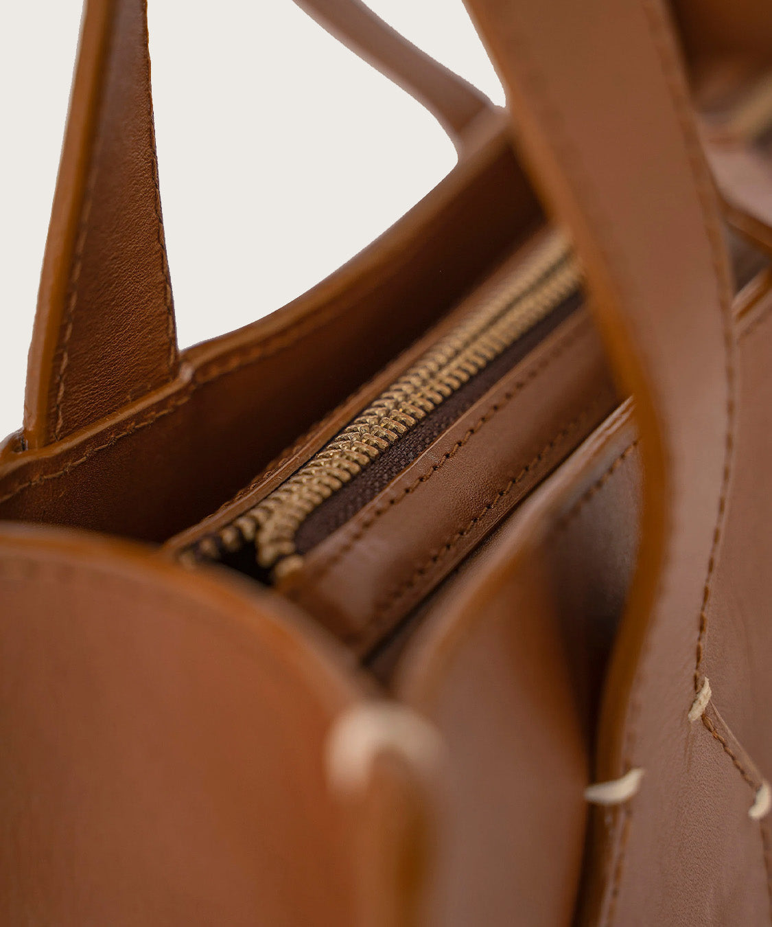 Ebony Structured Handbag - Tan | Rescue