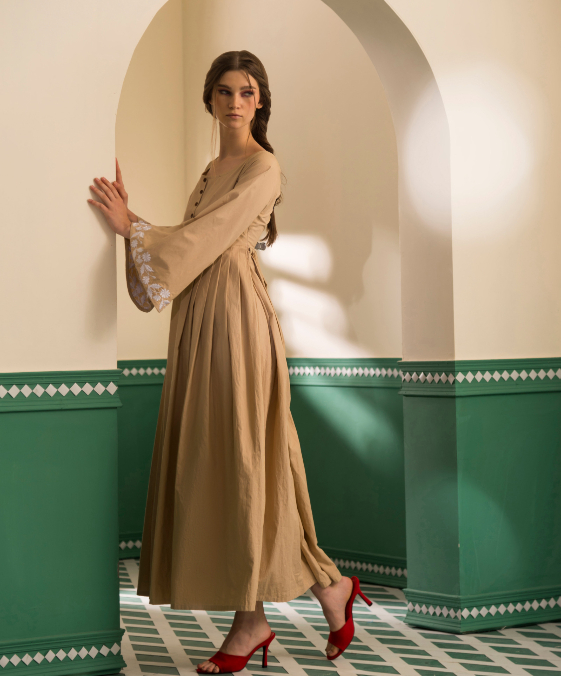 GRACE DRESS - BEIGE